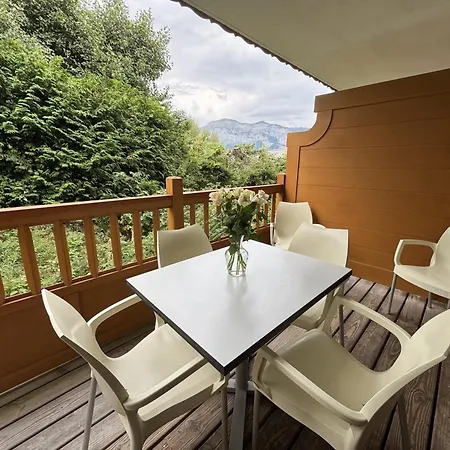 De Standing 6 Pers Avec Piscine Et Parking Apartment Les Carroz-d'Araches